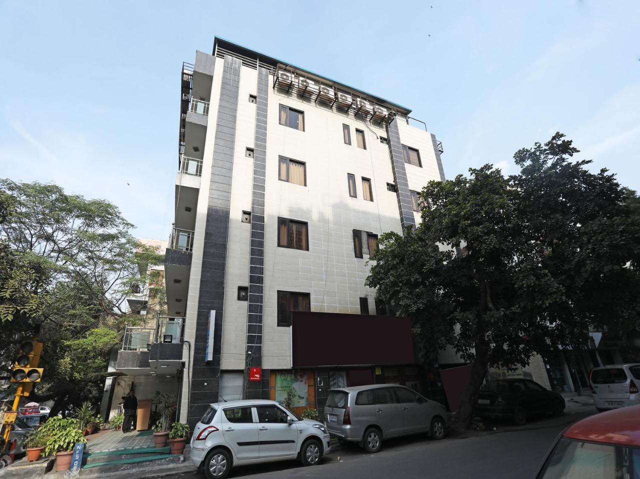 Hotel Balsons Continental New Delhi Exterior foto