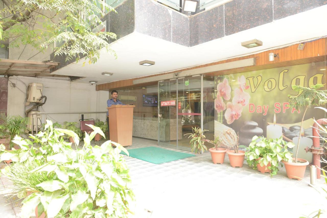 Hotel Balsons Continental New Delhi Exterior foto